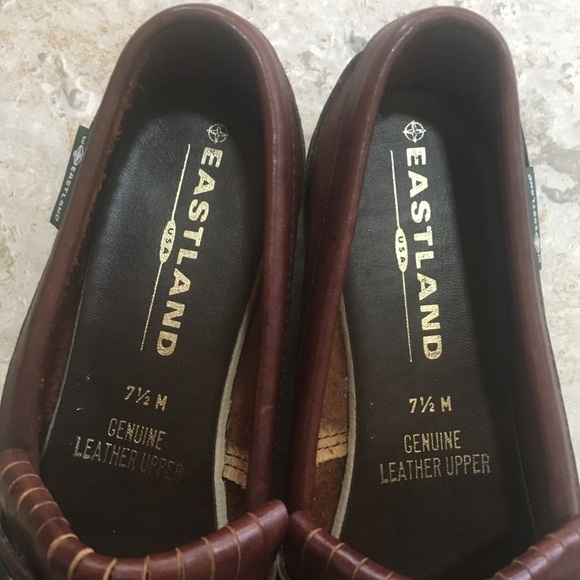 EASTLAND Cognac lthr loafers w/kiltie detail - Picture 5 of 8